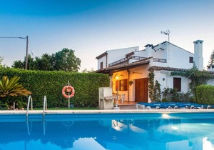 Four bed villa with pool in Pollensa.