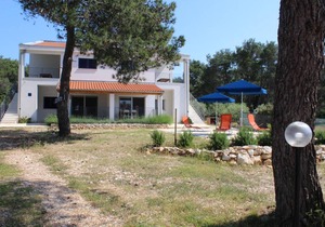 Four bedroom apartment with terrace Verunić, Dugi otok (A-15209-c)