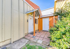 Four Dog-Friendly Rentals Near Beach Access - Ideal for Multi-Families