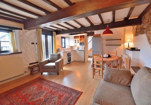 Four star cottage in glorious Devon countryside, indoor pool, sauna, WiFi