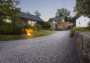 Four star cottage in glorious Devon countryside, indoor pool, sauna, WiFi