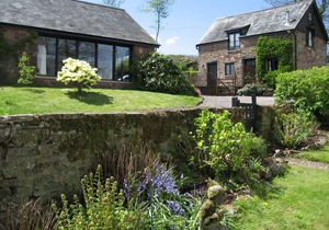 Four star cottage in glorious Devon countryside, indoor pool, sauna, WiFi