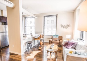 FREE IN/OUT PARKING| 2B/2BA Distinguished Apartment | Rooftop Deck & Gym