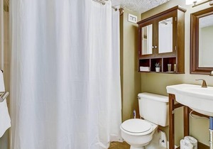 Frontdesk | 1 BR Loft Apt Near Center City