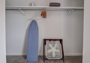 Frontdesk | 1 BR Near Notre Dame
