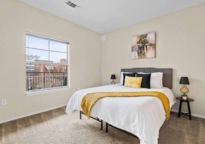 Frontdesk | Convenient 1 BR in the North Side