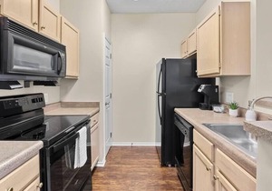 Frontdesk | Convenient 1 BR in the North Side