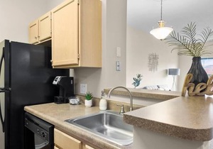 Frontdesk | Convenient 1 BR in the North Side