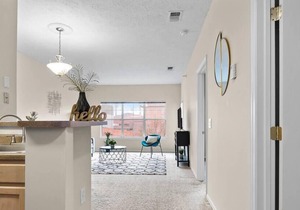 Frontdesk | Convenient 1 BR in the North Side