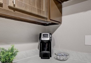 Frontdesk | Georgetown 1 BR near ND