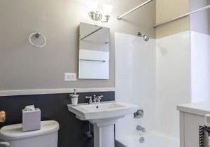 FRONTDESK Historic 2 BR Apt by Jackson Park