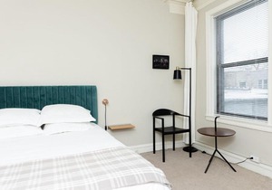 FRONTDESK Quaint 1 BR Apt by 57th Street Beach