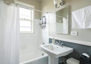 FRONTDESK Quaint 1 BR Apt by 57th Street Beach