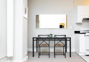 FRONTDESK Quaint 1 BR Apt by 57th Street Beach