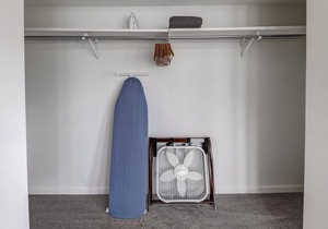 Frontdesk | Roseland 1 BR Close to ND