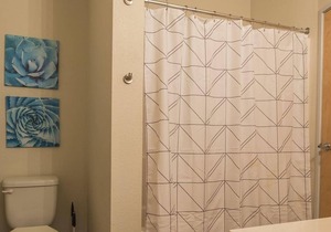 Frontdesk | Simple 1BR Apt near Downtown
