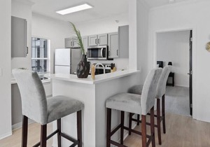 Frontdesk | Spacious 2 BR in the North Side
