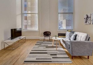 Frontdesk | Sunny 1 BR in Washington Square West