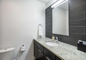 FRONTDESK Trendy Studio Apt near Lake Michigan