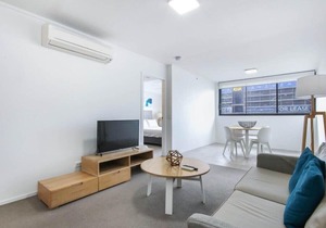 Fully-Equipped 2BD/2Bath Apartment in Bowen Hills