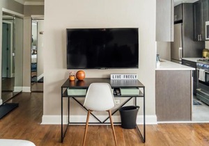 Fully Furnished Studio with WiFi Amazing Deal! - Oakdale 413