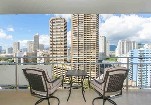 Fully renovated One-Bedroom unit on the 16th Floor overlooking the surrounding Waikiki area!