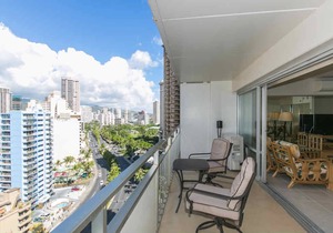 Fully renovated One-Bedroom unit on the 16th Floor overlooking the surrounding Waikiki area!