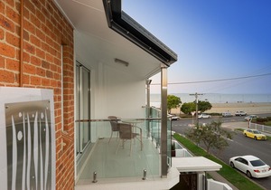 Fully Self-Contained - Two Bedroom Townhouse