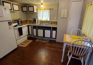 Fun Affordable 2BR/1BA in the heart of WM
