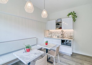 Garden View Studio with Free High-Speed WiFi, Shared W/D, & Patio/Lounge