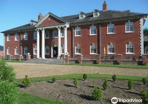 Elme Hall Hotel