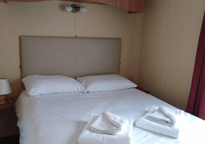 Winchelsea sands holiday park , Sandy shore