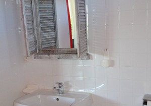 GITE N ° 12 WITHIN A GITE VILLAGE WITH HEATED POOL AND JACUZZI