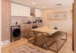 Gleaming 1 BR Apt Mangroovy w Pool & Beach Access