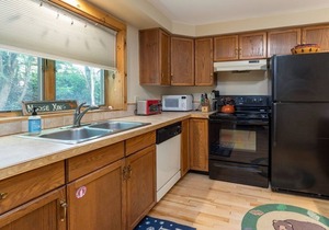 Gore Mnt. Adirondack Ski Vacation Rental Unit 46G