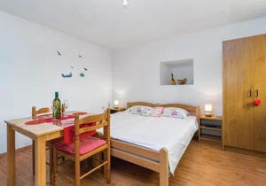Gorgeous Apartment In Bakar With Wifi