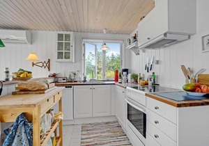 Gorgeous home in Læsø with WiFi