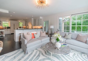 Gorgeous private estate w/pool, spa, poolhouse & gym in Sconset!
