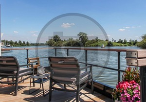 Gorgeous ship in Ohé & Laak with WiFi