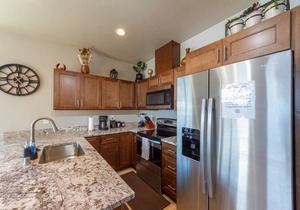 Gorgeous Triplex Unit With Spectacular Lake Views!