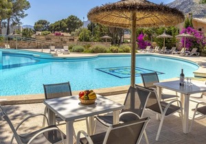 Gran Voramar Cala, 200 m2 pool and 6 bedrooms in Cala Sant Vicenç