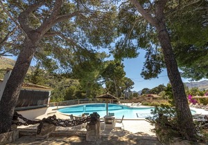 Gran Voramar Cala, 200 m2 pool and 6 bedrooms in Cala Sant Vicenç