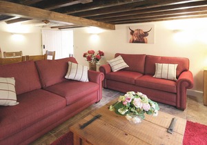 Granary Cottage - E5626
