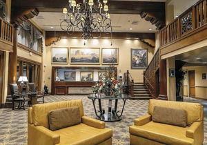 Grand Canyon Railway & Hotel