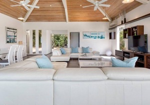 Grand Palms in Terres Basses by Personal Villas - Walking Distance to the Beach