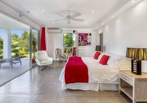Grand Palms in Terres Basses by Personal Villas - Walking Distance to the Beach