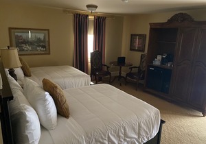 Grant Hall Hotel