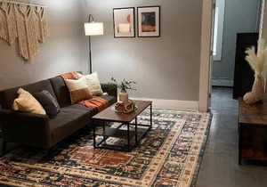 Great 2 bedroom getaway near downtown