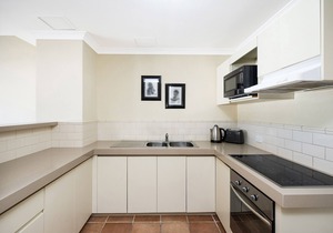 Great value 2 bedroom apartment in the heart of South Fremantle