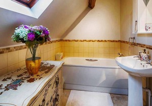 Greystones Cottage - Luxury - Private Bathroom